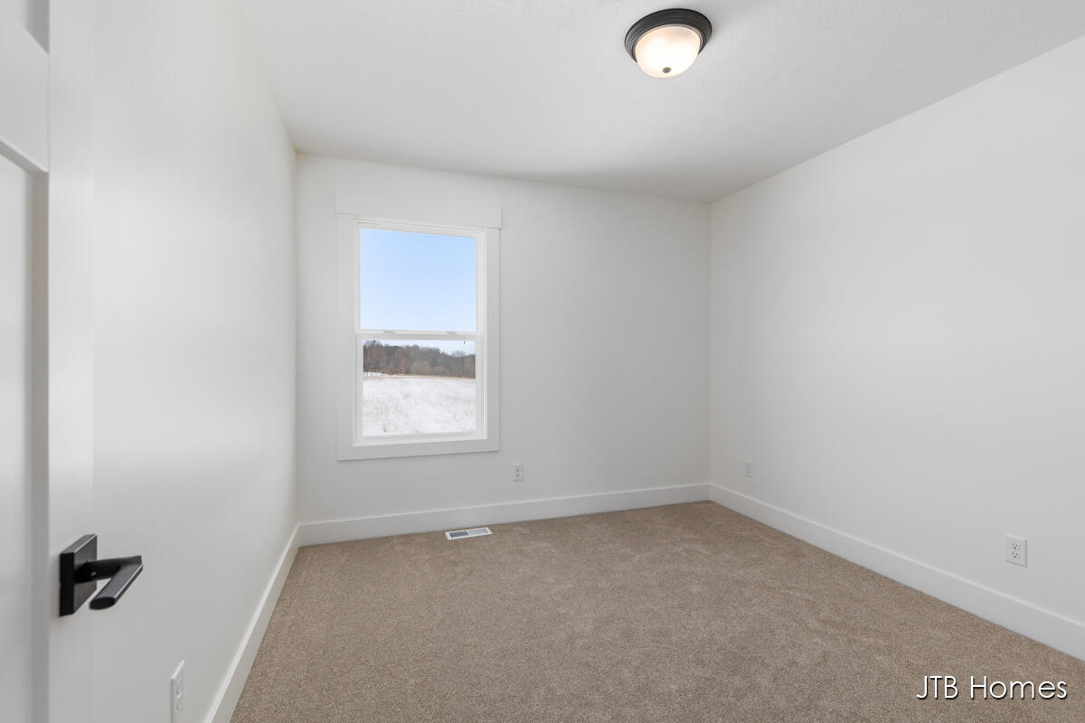 7105 Kettle Dale Avenue, Alto, MI, 49302