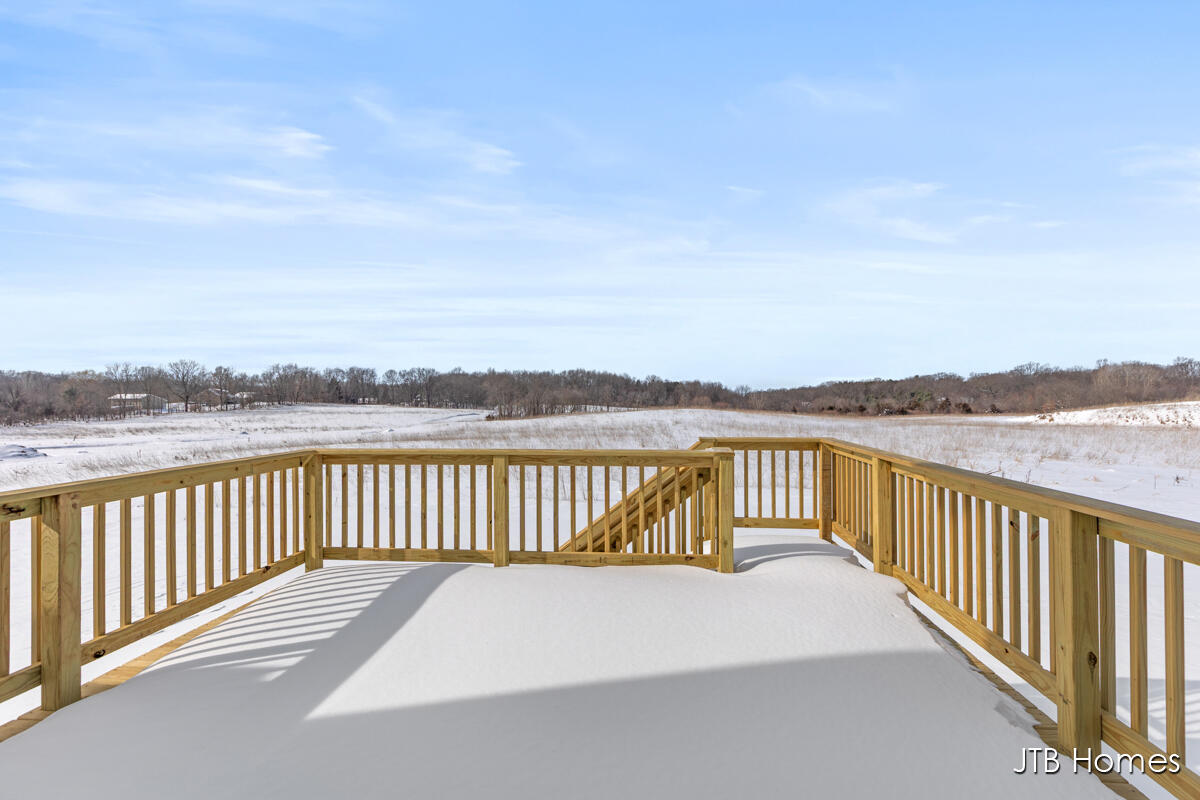 7105 Kettle Dale Avenue, Alto, MI, 49302