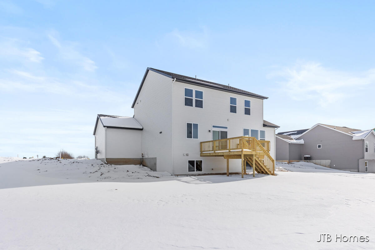 7105 Kettle Dale Avenue, Alto, MI, 49302