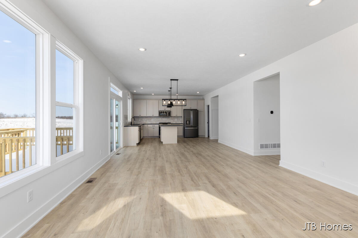 7105 Kettle Dale Avenue, Alto, MI, 49302