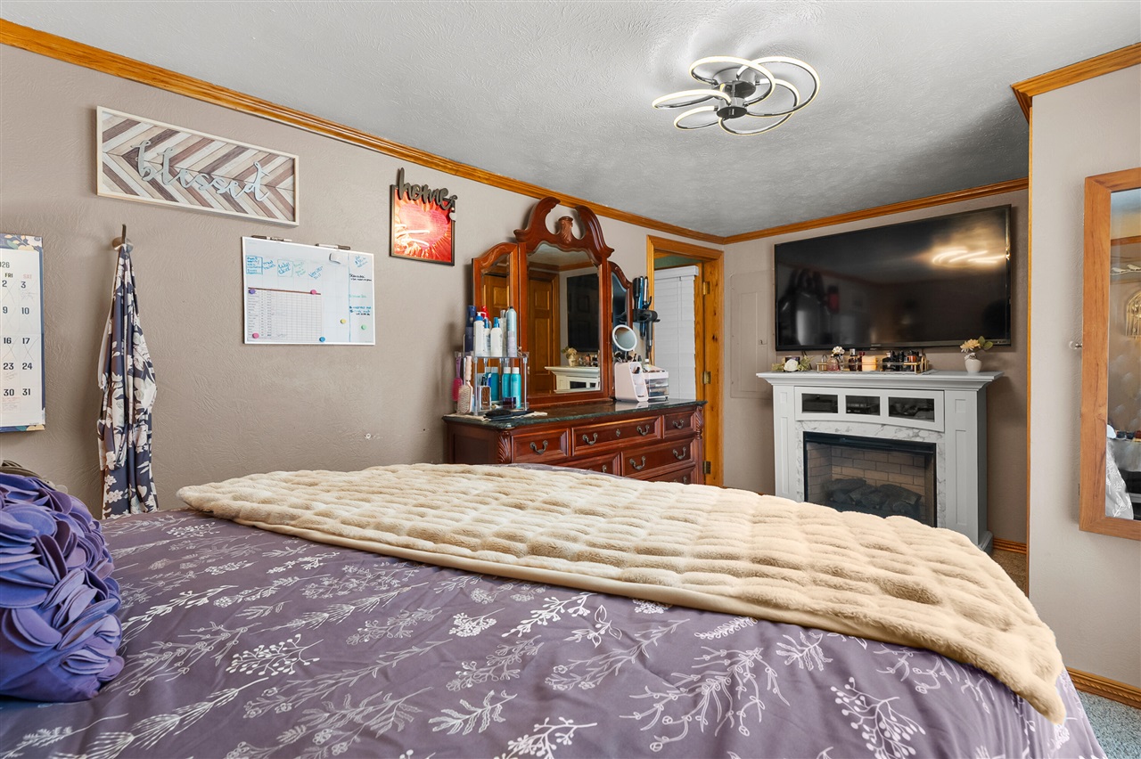 6670 Keyes Road, Bellevue, MI, 49021-8210