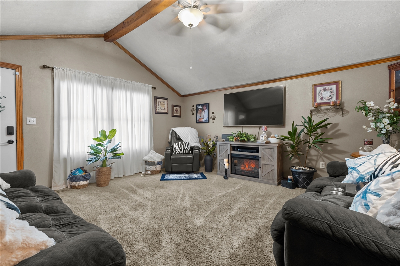 6670 Keyes Road, Bellevue, MI, 49021-8210