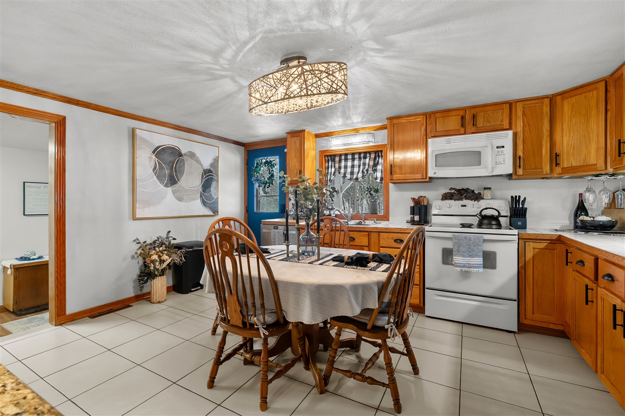 6670 Keyes Road, Bellevue, MI, 49021-8210