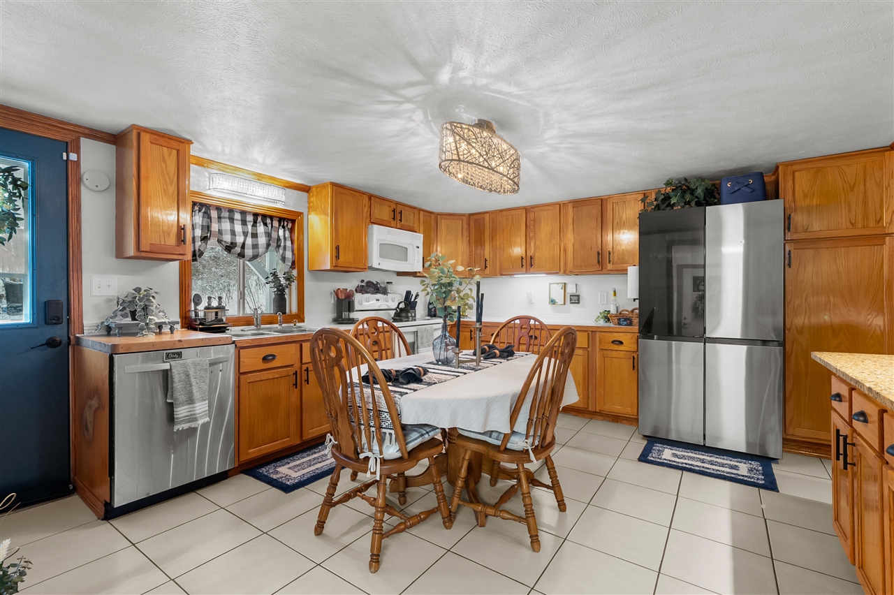 6670 Keyes Road, Bellevue, MI, 49021-8210