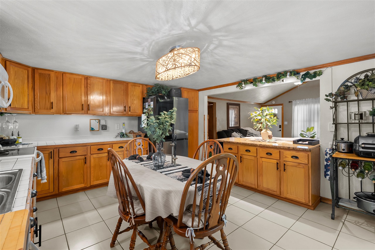 6670 Keyes Road, Bellevue, MI, 49021-8210