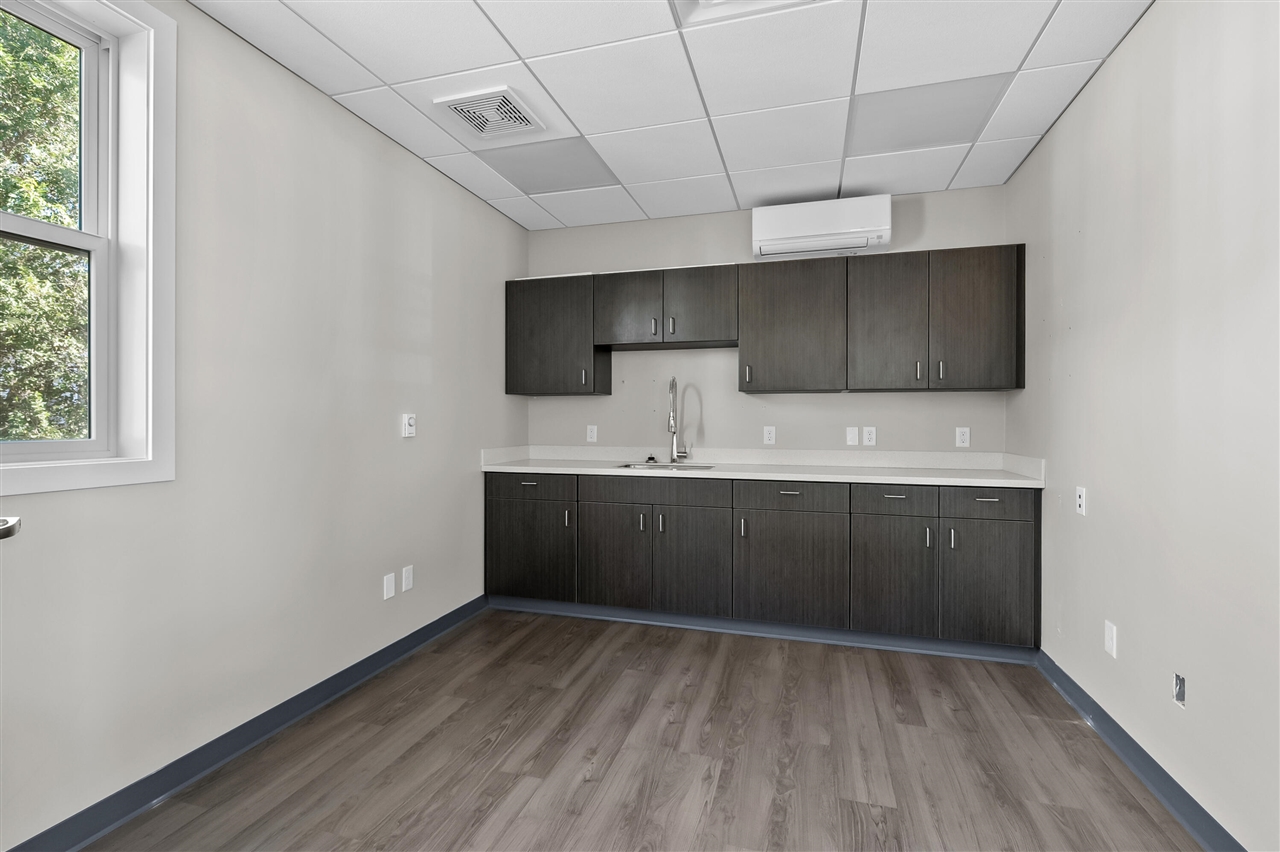 8083 Vineyard Parkway, Kalamazoo, MI, 49009