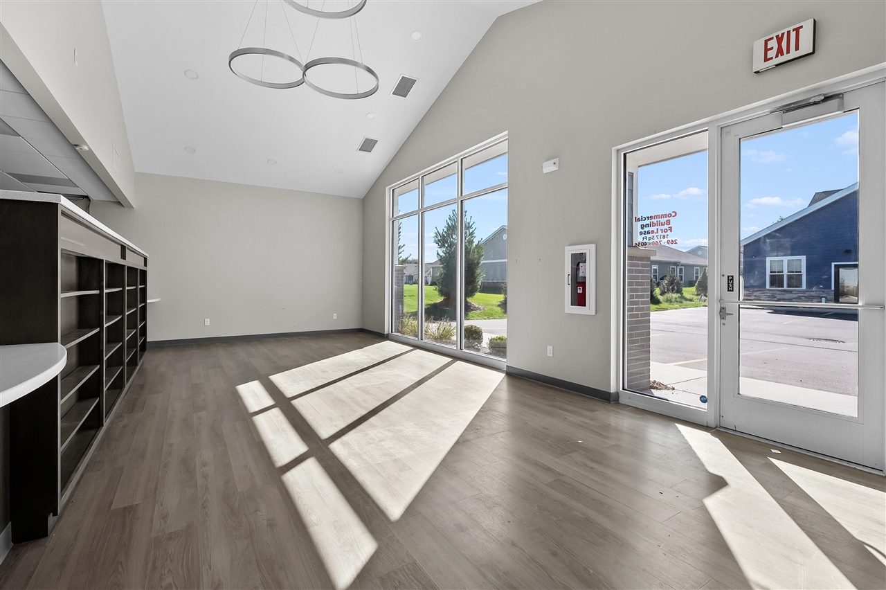 8083 Vineyard Parkway, Kalamazoo, MI, 49009