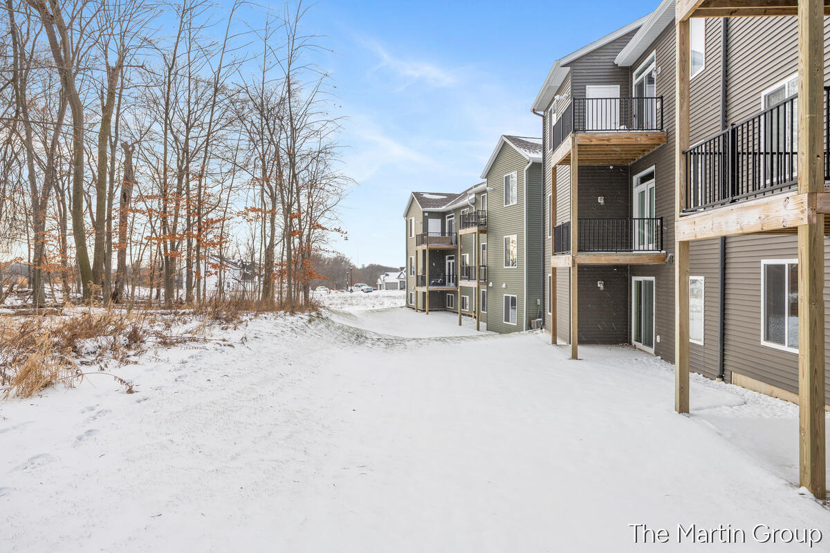 2249 Watertown Way, Grand Rapids, MI, 49505