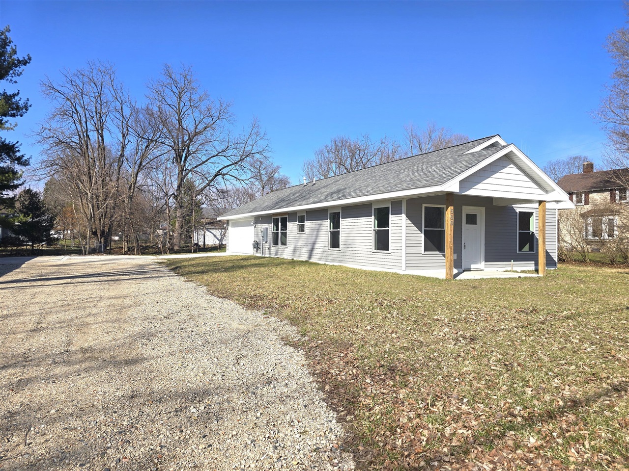 521 E State Road, Hastings, MI, 49058