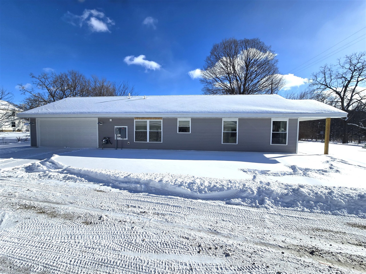 521 E State Road, Hastings, MI, 49058