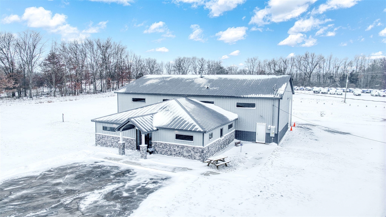 9486 S Meridian Road, Clarklake, MI, 49234-9661