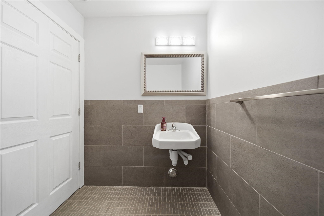 9486 S Meridian Road, Clarklake, MI, 49234-9661