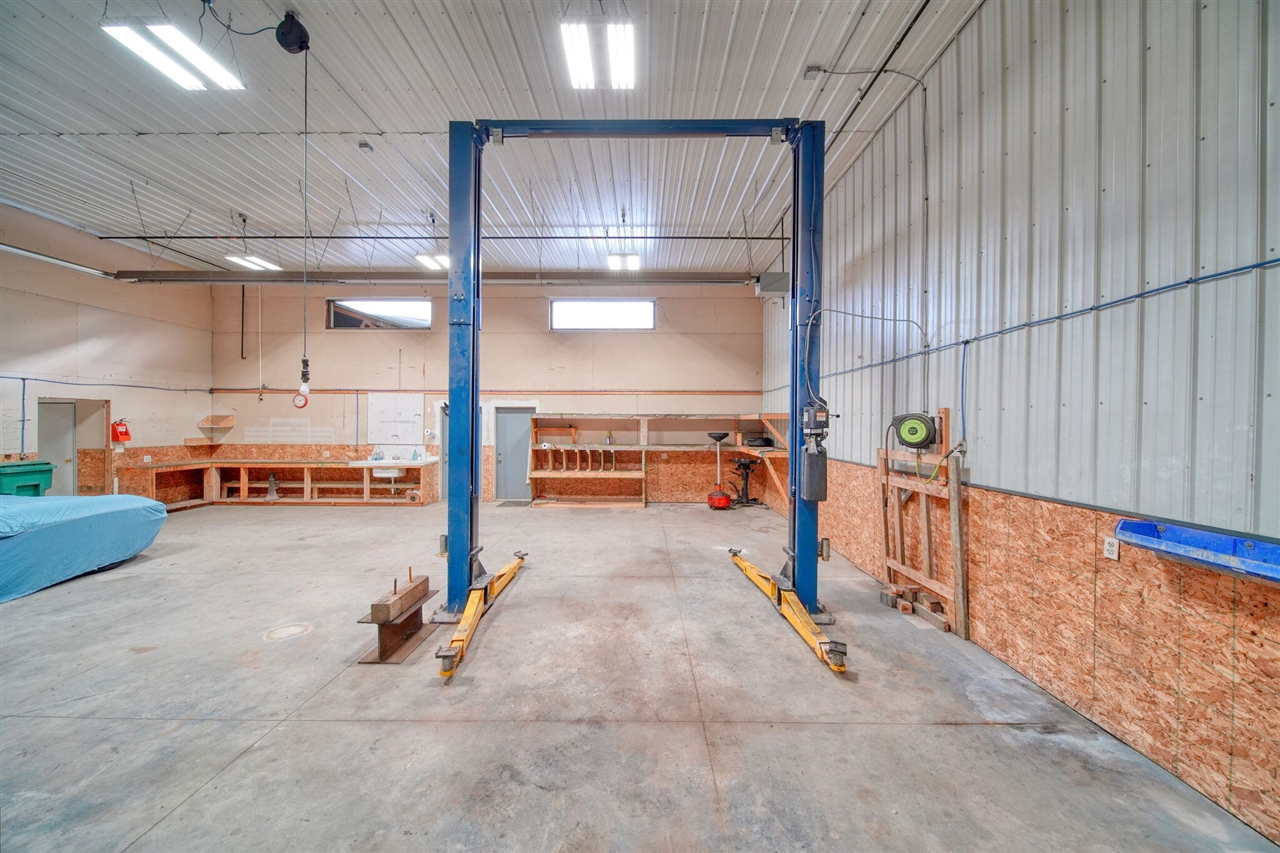 9486 S Meridian Road, Clarklake, MI, 49234-9661