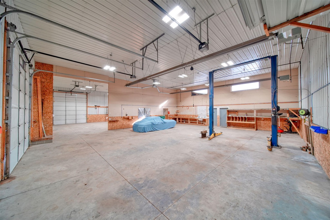 9486 S Meridian Road, Clarklake, MI, 49234-9661