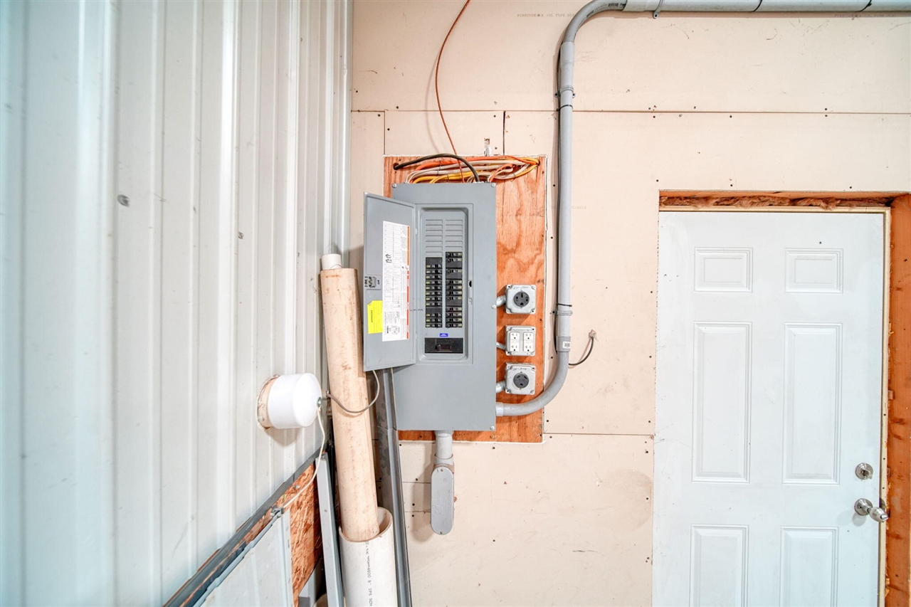 9486 S Meridian Road, Clarklake, MI, 49234-9661