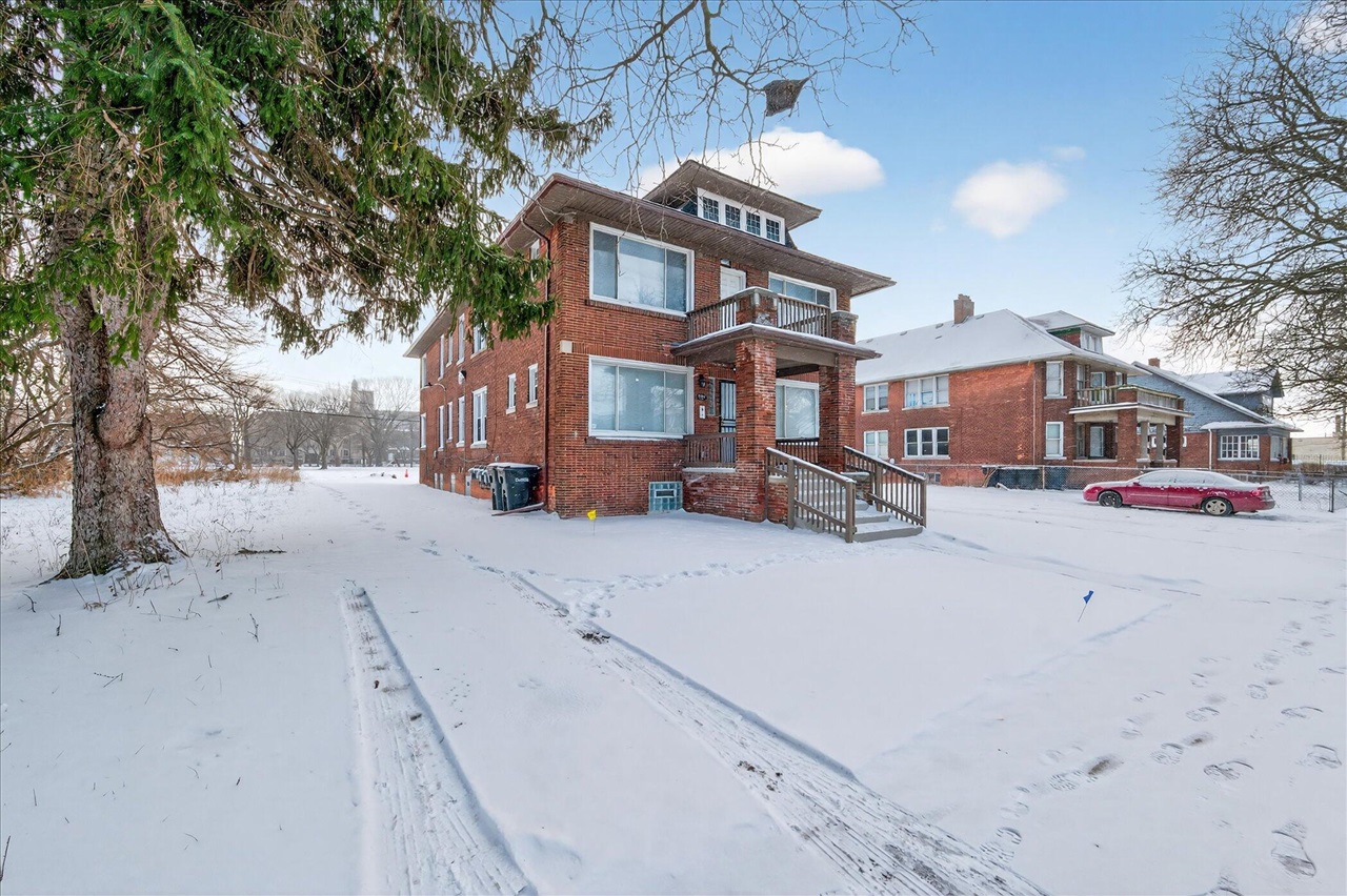 9702 Dundee Street, Detroit, MI, 48204
