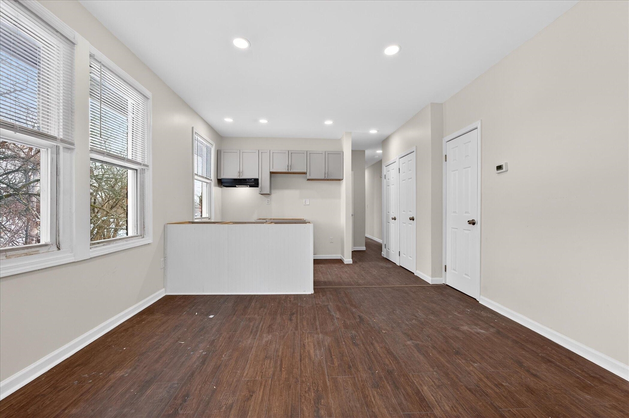 9702 Dundee Street, Detroit, MI, 48204