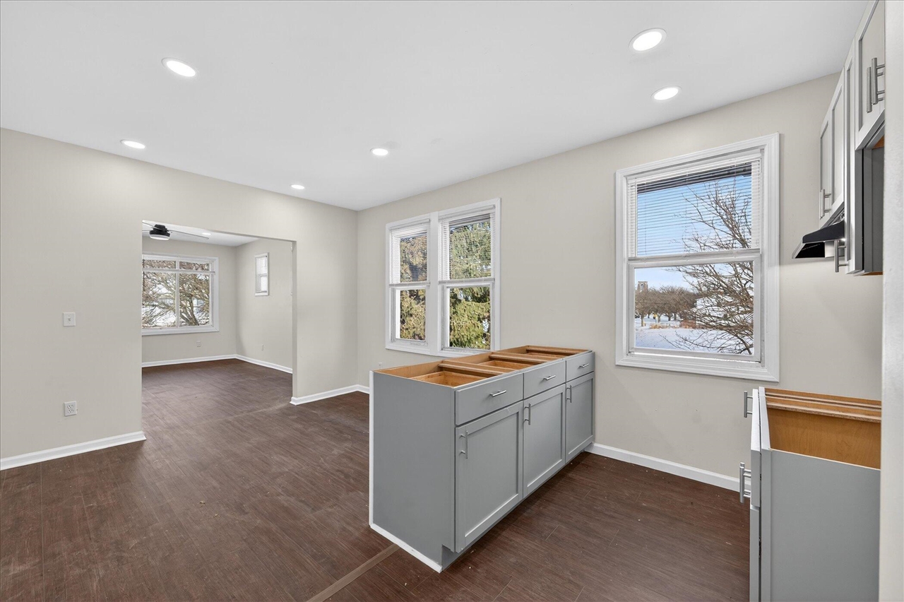 9702 Dundee Street, Detroit, MI, 48204