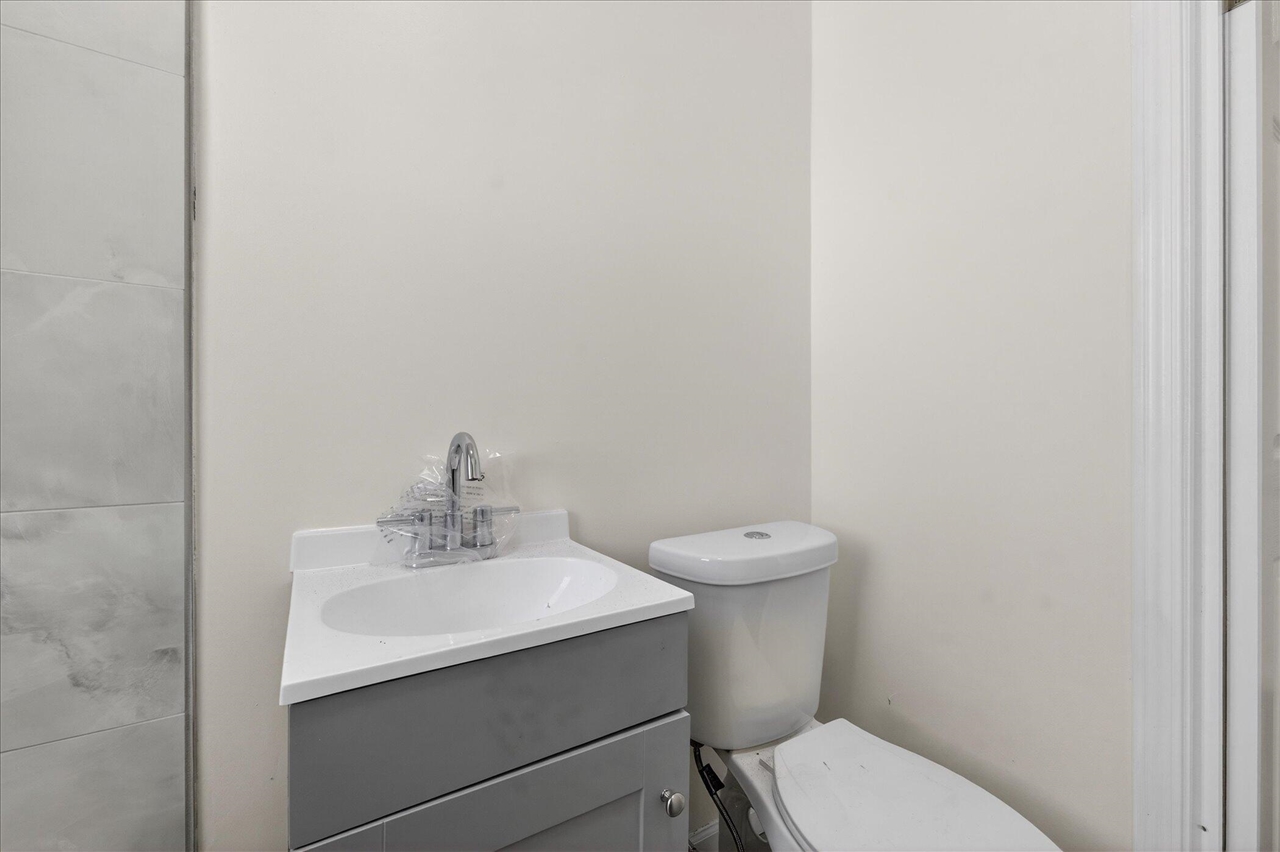 9702 Dundee Street, Detroit, MI, 48204