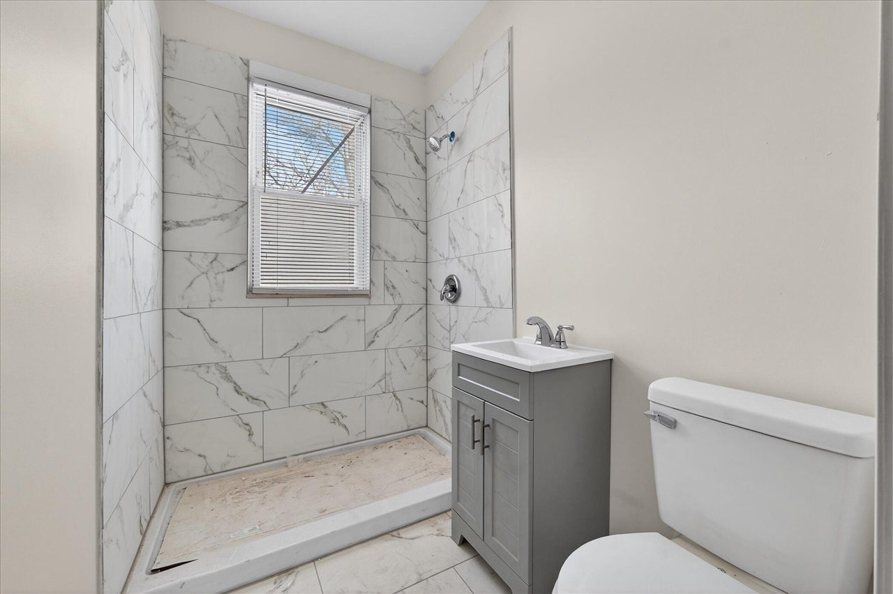 9702 Dundee Street, Detroit, MI, 48204