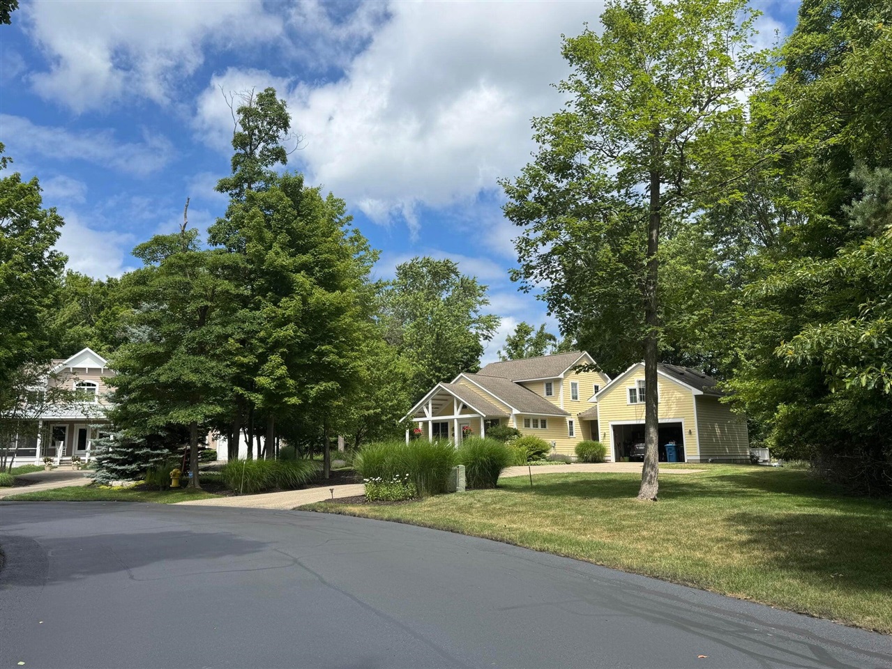 125 W Shore Woods Drive, Douglas, MI, 49406