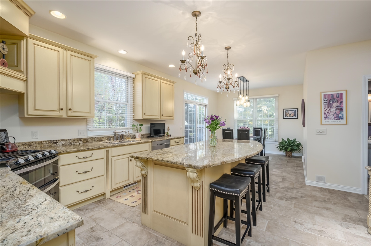 8272 Bainbridge Drive, Mattawan, MI, 49071-8402