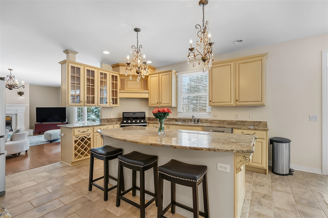 8272 Bainbridge Drive, Mattawan, MI, 49071-8402