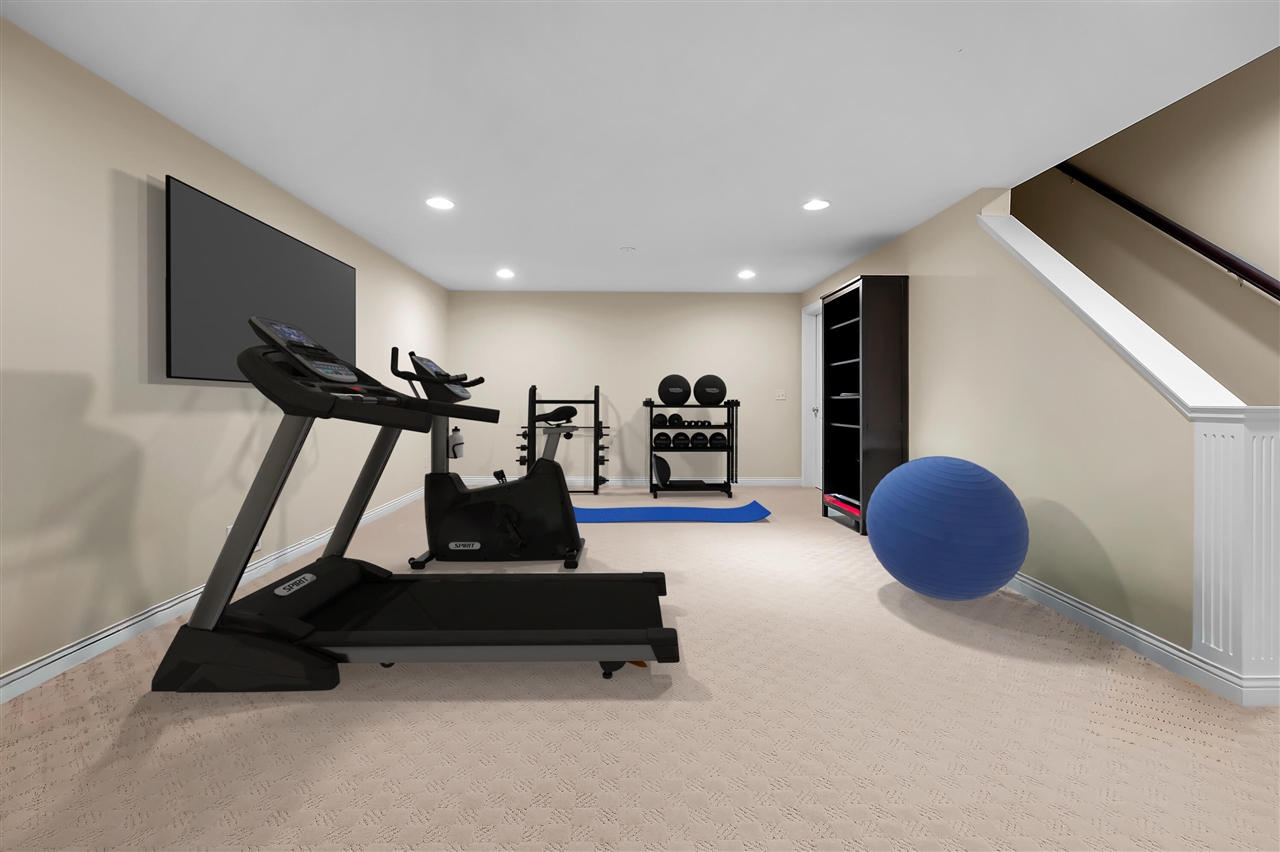 8272 Bainbridge Drive, Mattawan, MI, 49071-8402