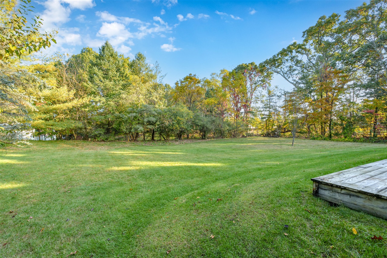 8272 Bainbridge Drive, Mattawan, MI, 49071-8402