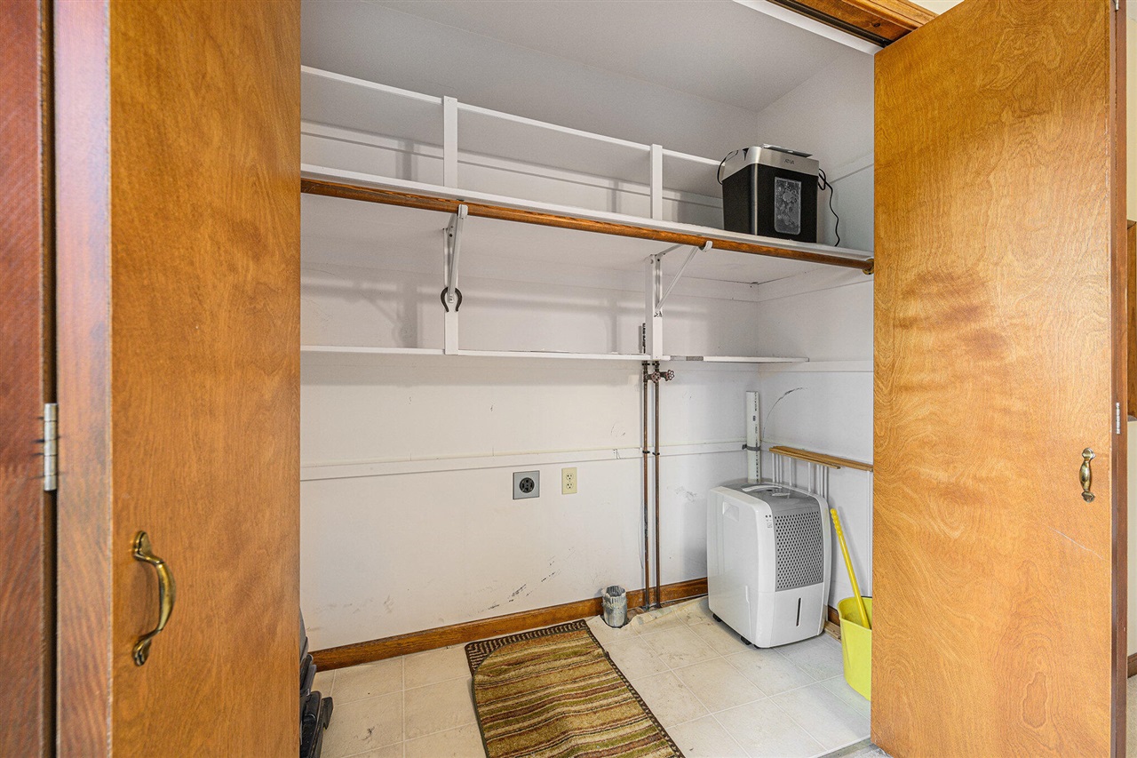 4886 Weston Avenue, Kalamazoo, MI, 49006-1370