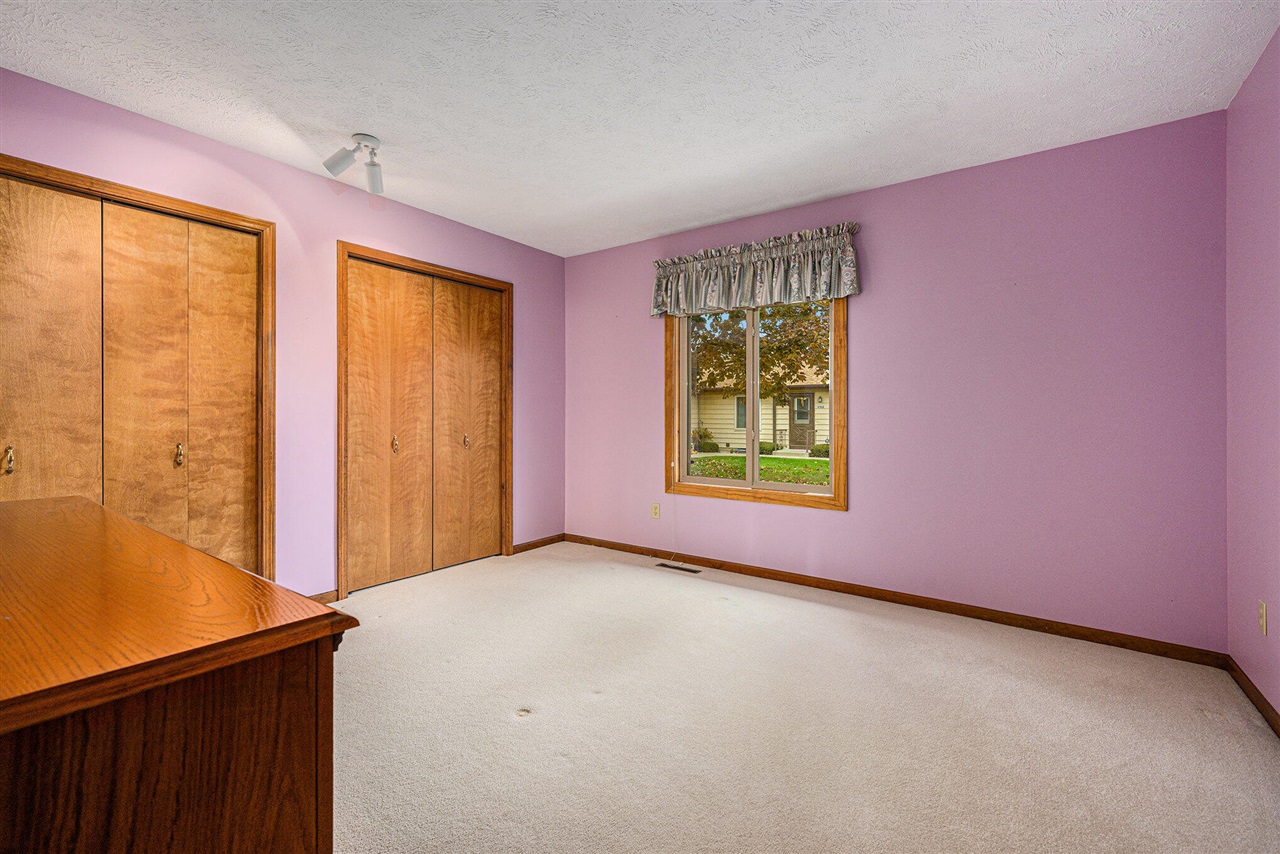 4886 Weston Avenue, Kalamazoo, MI, 49006-1370