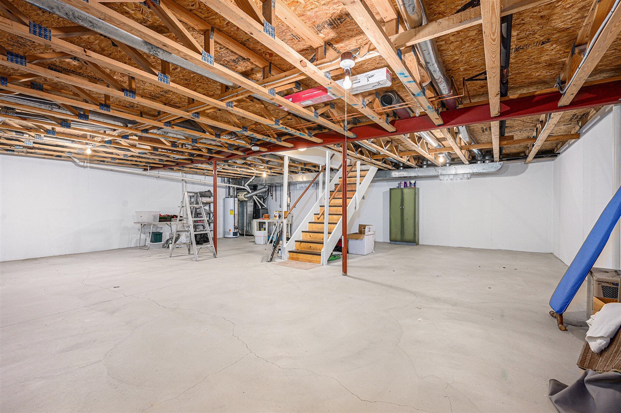 4886 Weston Avenue, Kalamazoo, MI, 49006-1370