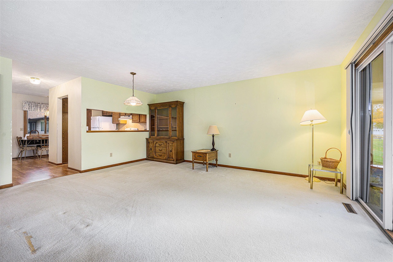 4886 Weston Avenue, Kalamazoo, MI, 49006-1370