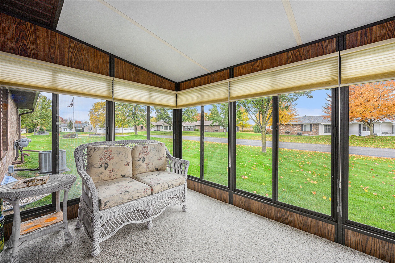 4886 Weston Avenue, Kalamazoo, MI, 49006-1370