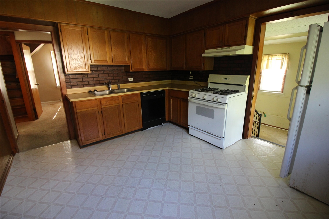 28889 Hillview Street, Roseville, MI, 48066-2515