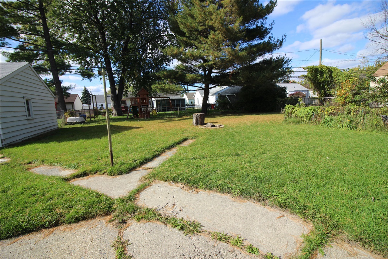 28889 Hillview Street, Roseville, MI, 48066-2515