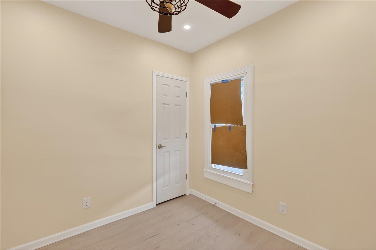 1064 Ogden Avenue, Benton Harbor, MI, 49022-5307