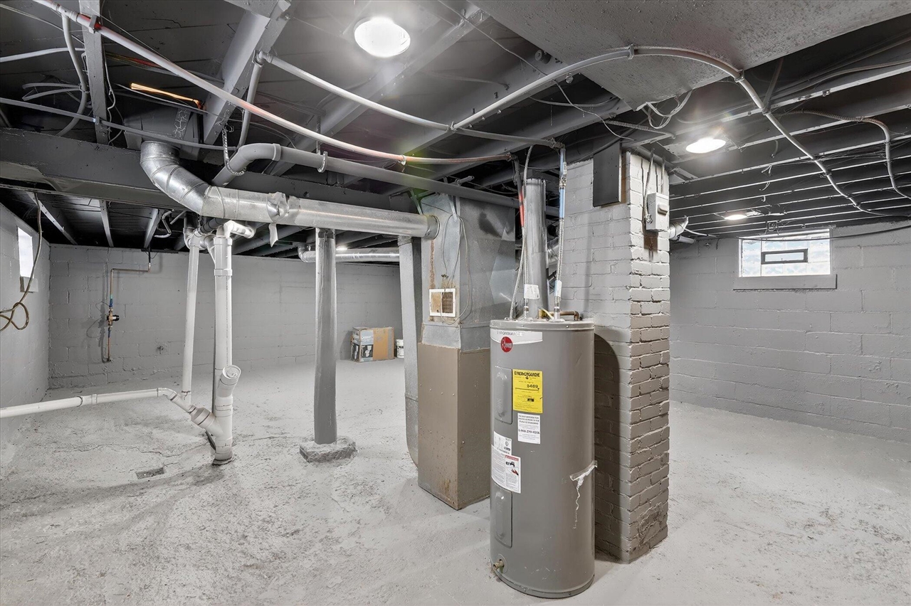 1064 Ogden Avenue, Benton Harbor, MI, 49022-5307