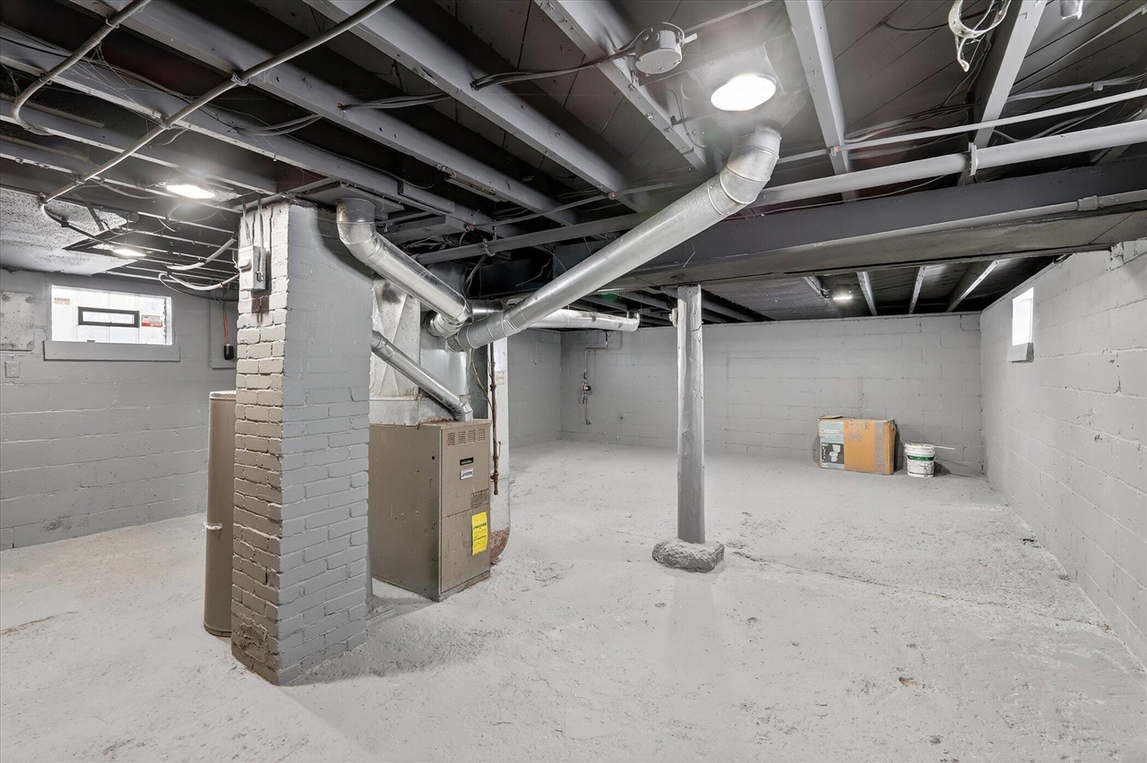 1064 Ogden Avenue, Benton Harbor, MI, 49022-5307