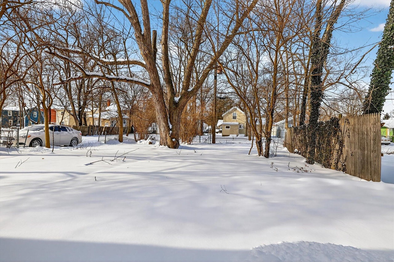 1064 Ogden Avenue, Benton Harbor, MI, 49022-5307