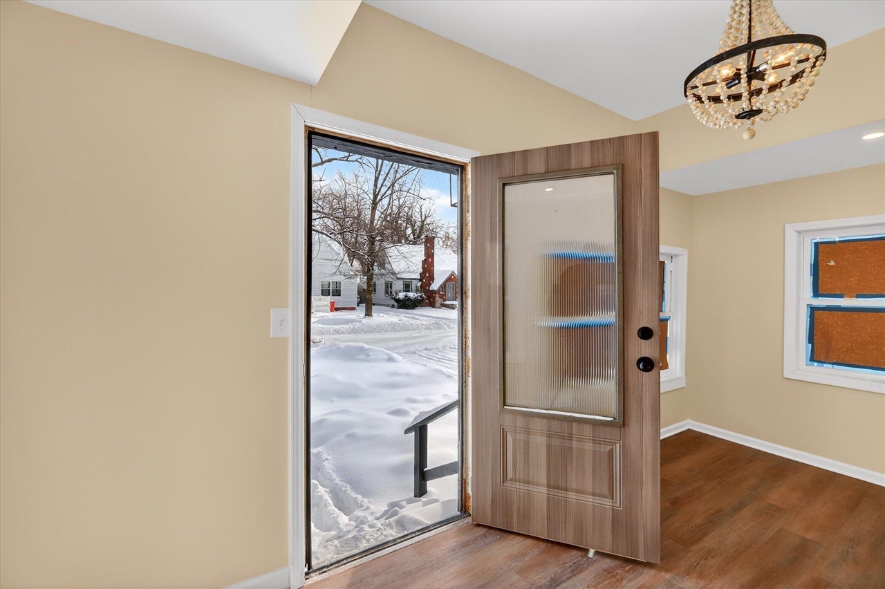 1064 Ogden Avenue, Benton Harbor, MI, 49022-5307