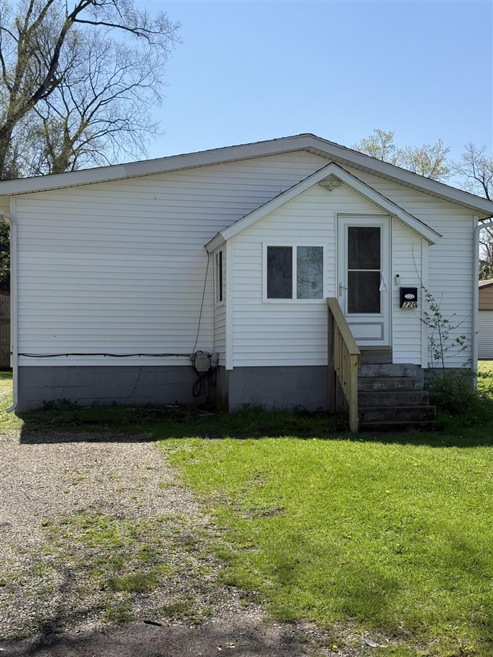 720 Ray Street, Kalamazoo, MI, 49048-1744