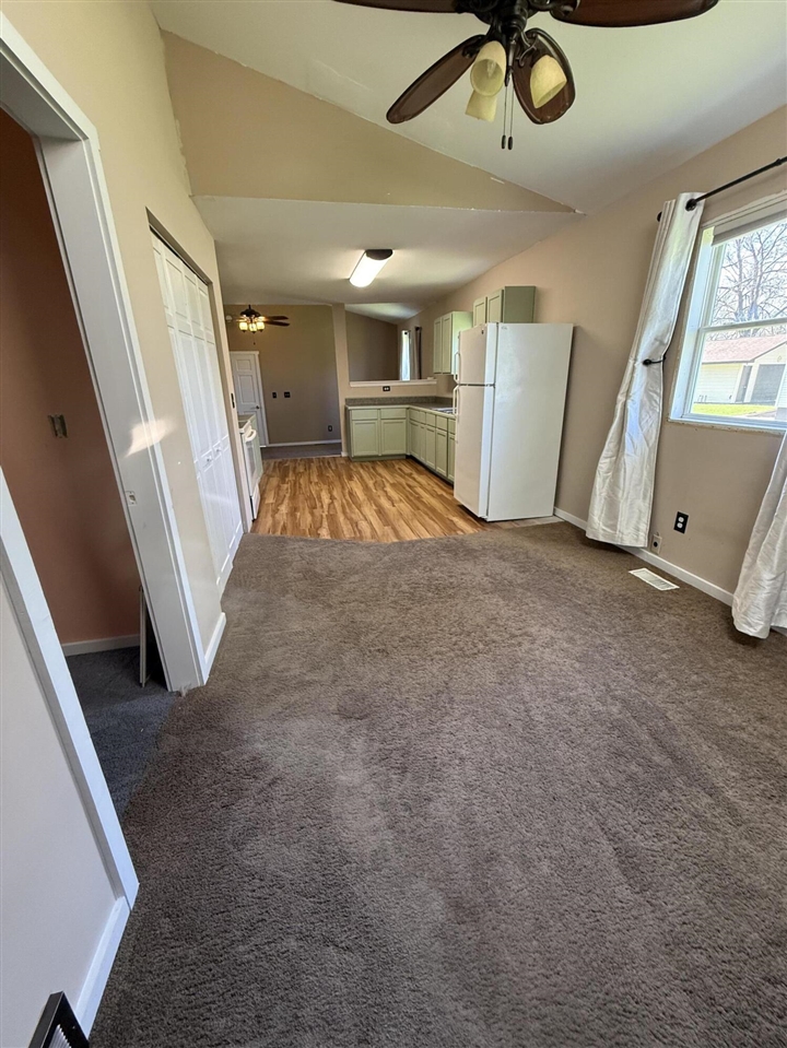 720 Ray Street, Kalamazoo, MI, 49048-1744