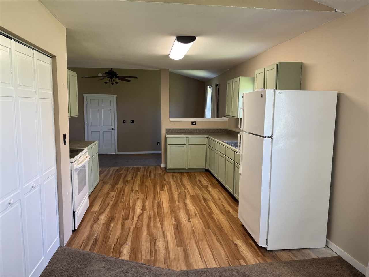 720 Ray Street, Kalamazoo, MI, 49048-1744