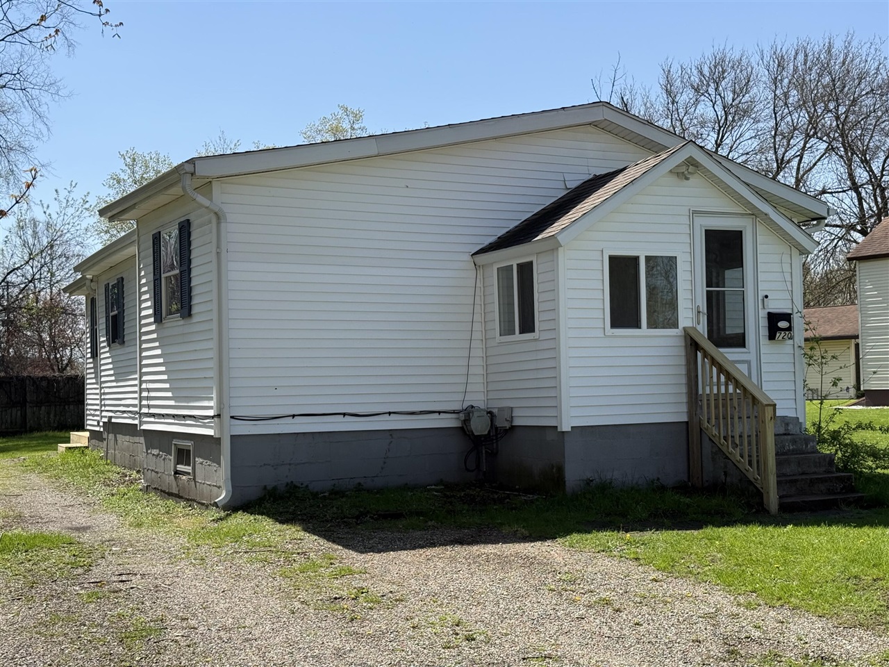 720 Ray Street, Kalamazoo, MI, 49048-1744