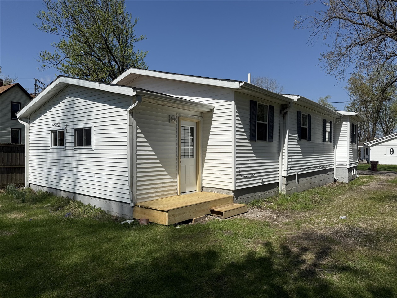 720 Ray Street, Kalamazoo, MI, 49048-1744