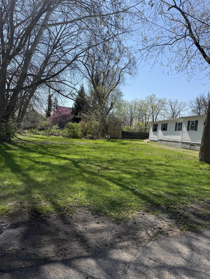 720 Ray Street, Kalamazoo, MI, 49048-1744