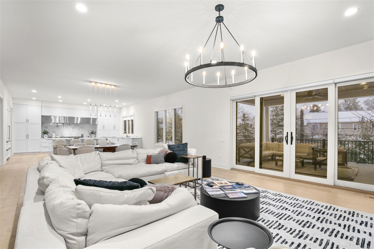 7303 Brookside Village Court, Bloomfield Hills, MI, 48301