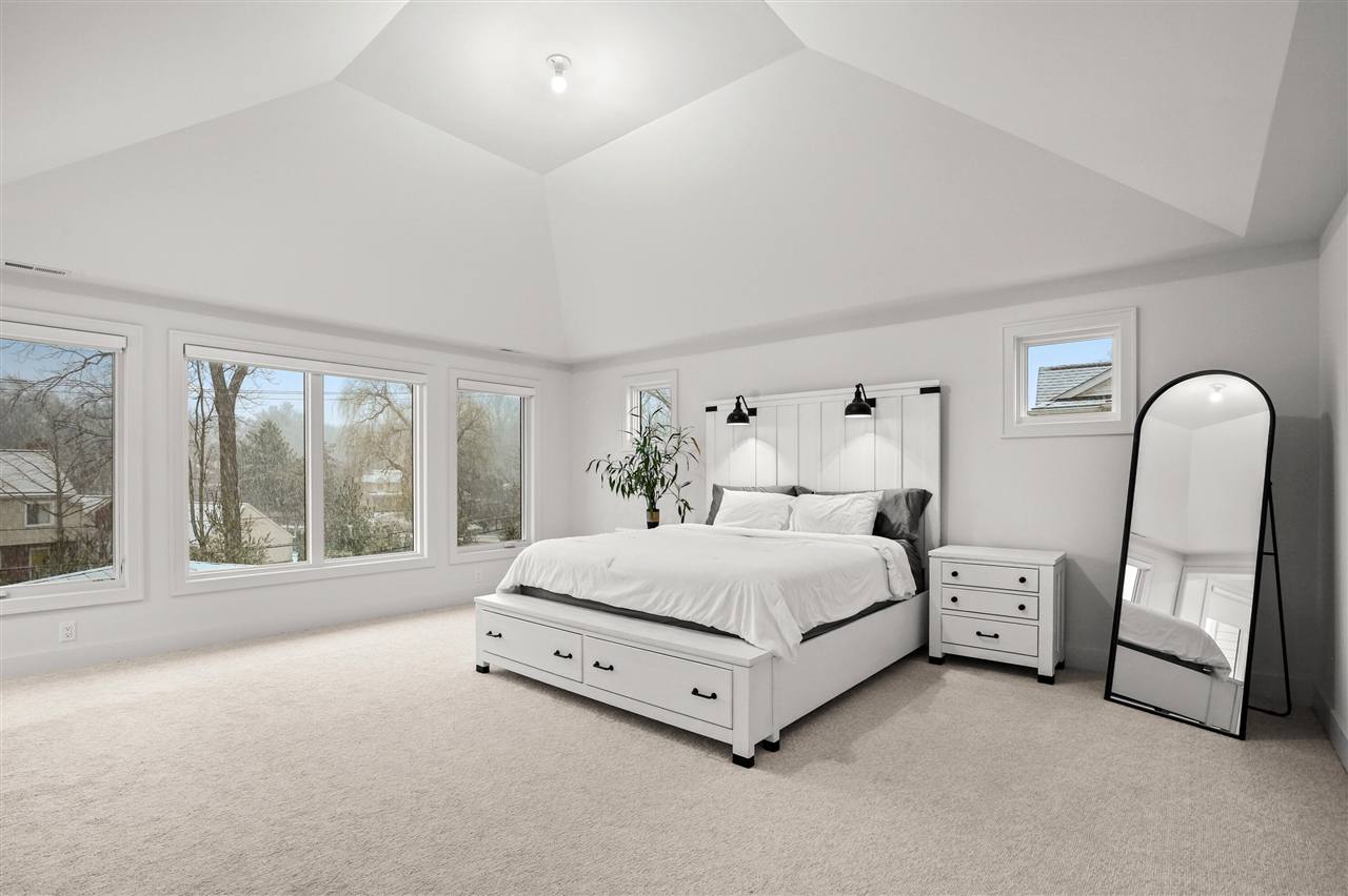 7303 Brookside Village Court, Bloomfield Hills, MI, 48301