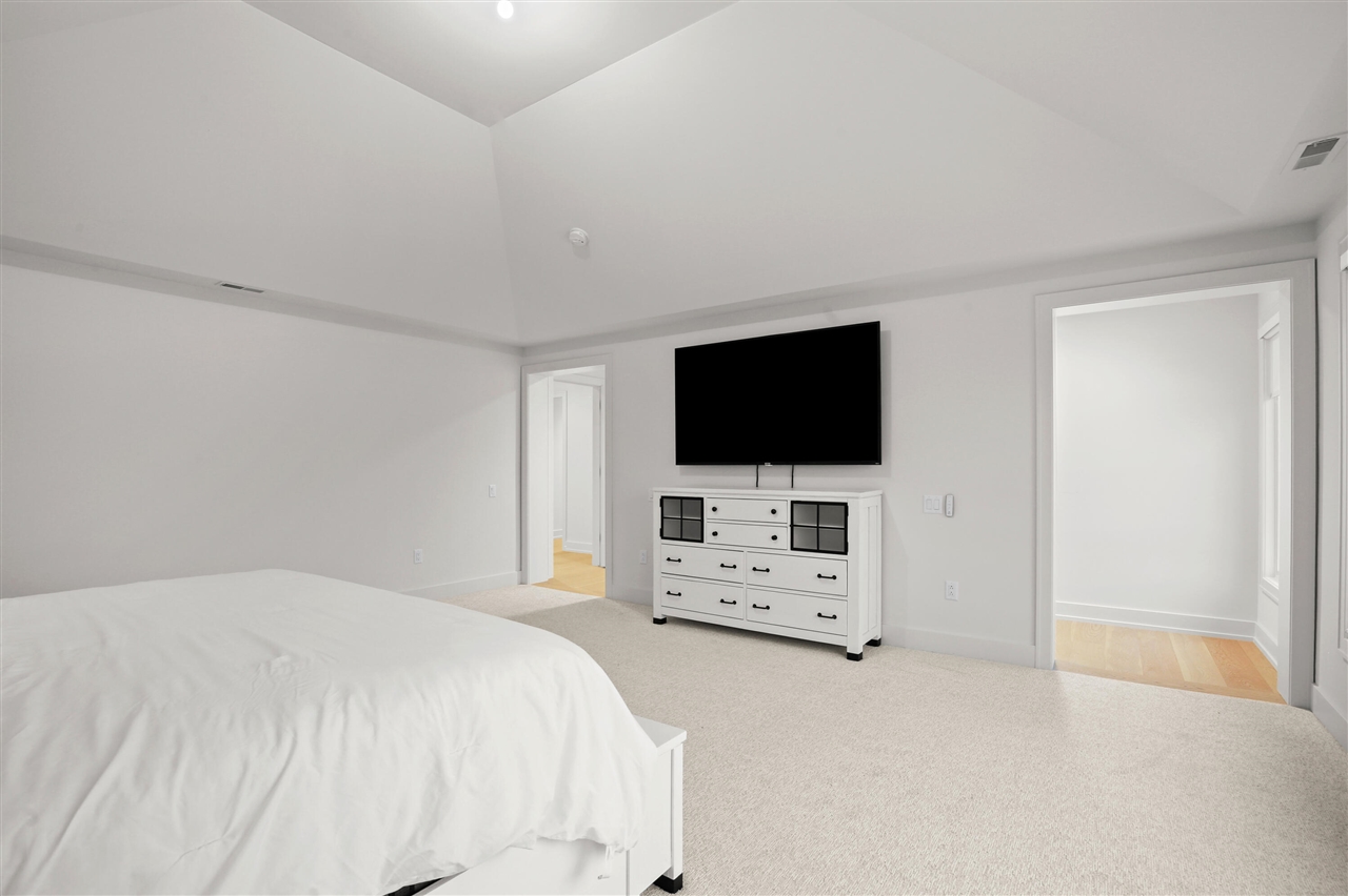 7303 Brookside Village Court, Bloomfield Hills, MI, 48301